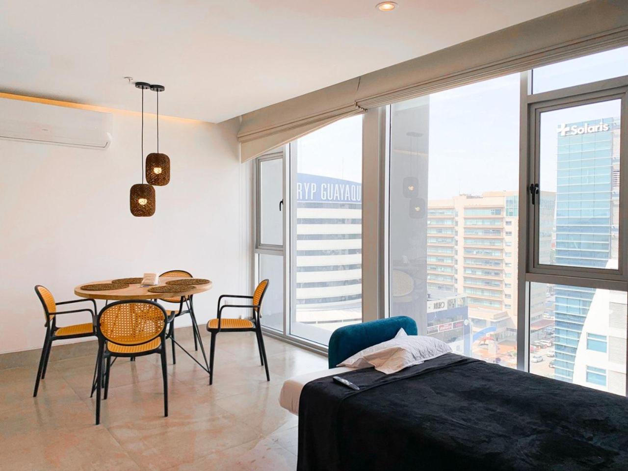 Apartmán Lujoso Depa Con Vista A Todo Guayaquil! Exteriér fotografie